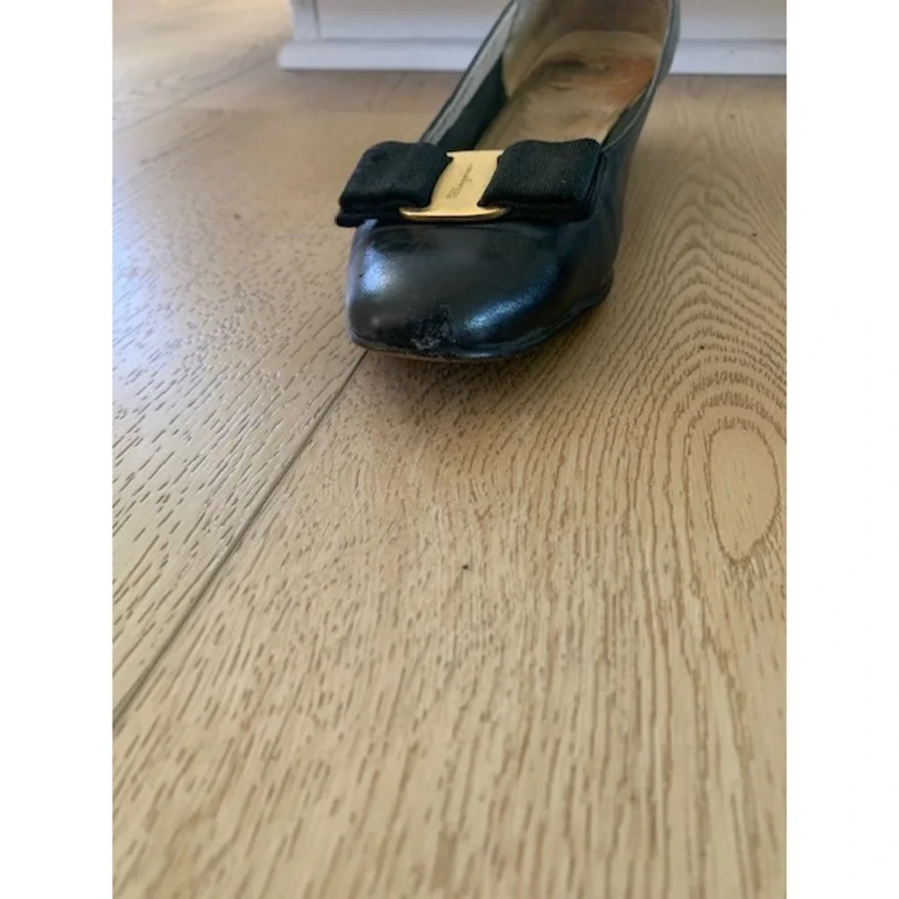 Salvatore Ferragamo Vara Bow Pumps‎ Black Leather Low Block Heel Shoes 7.5 C